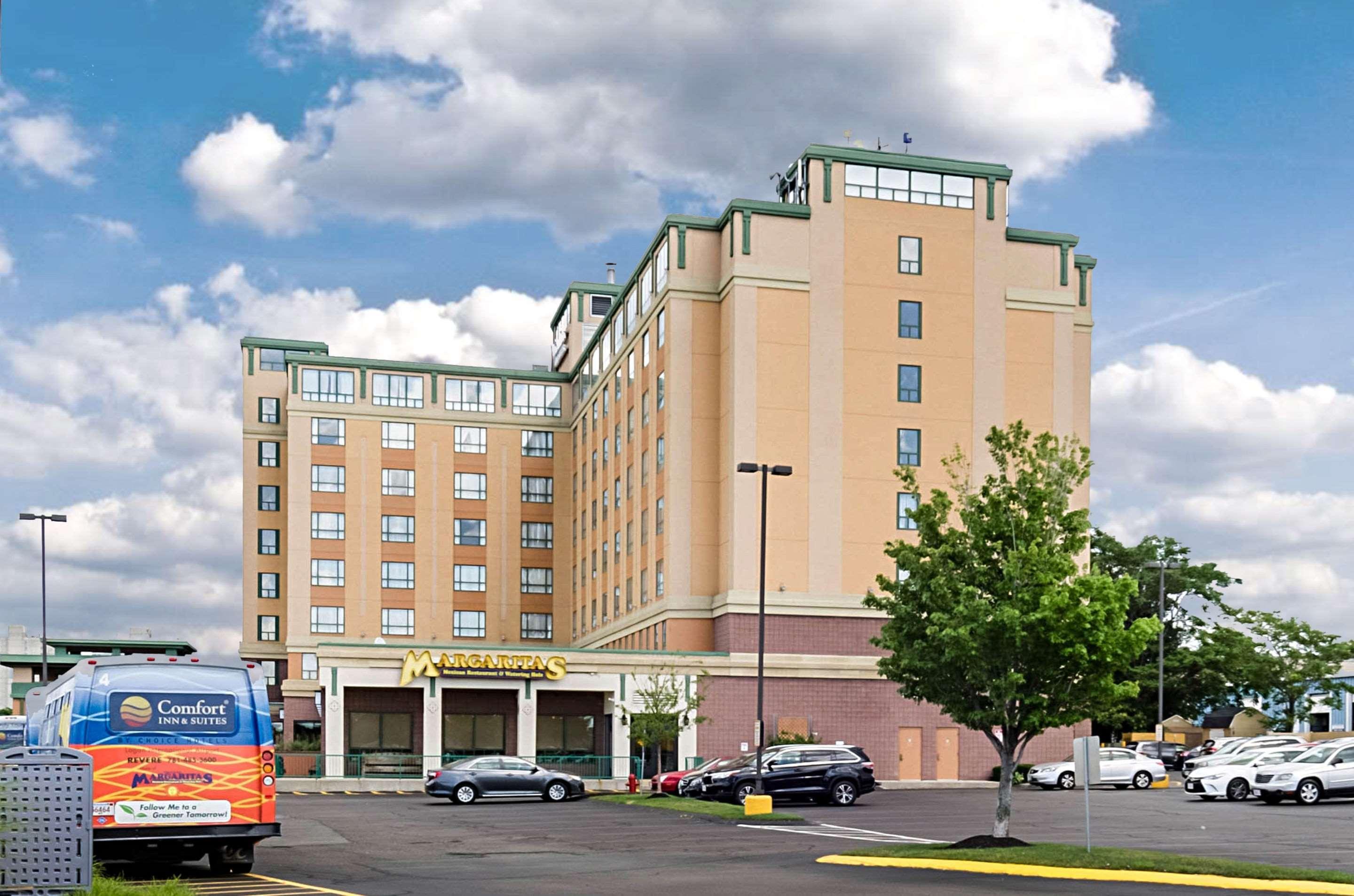 Comfort Inn & Suites Logan International Airport Revere Exterior photo